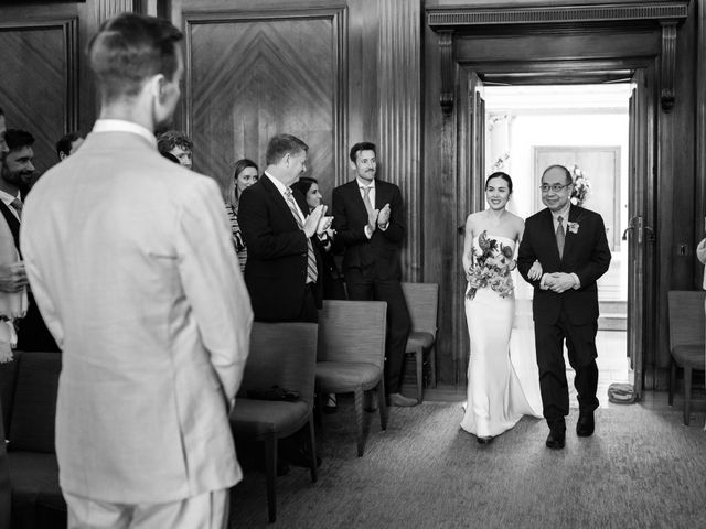 Michael and Sally's Wedding in Kensington &amp; Chelsea, West London 32