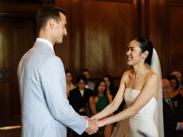 Michael and Sally's Wedding in Kensington &amp; Chelsea, West London 33