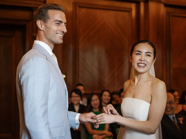 Michael and Sally's Wedding in Kensington &amp; Chelsea, West London 36