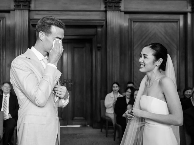 Michael and Sally's Wedding in Kensington &amp; Chelsea, West London 37