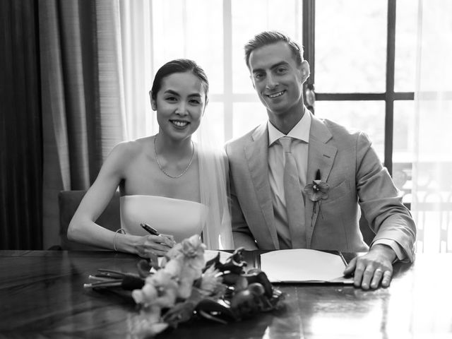 Michael and Sally's Wedding in Kensington &amp; Chelsea, West London 40