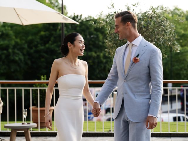 Michael and Sally's Wedding in Kensington &amp; Chelsea, West London 57