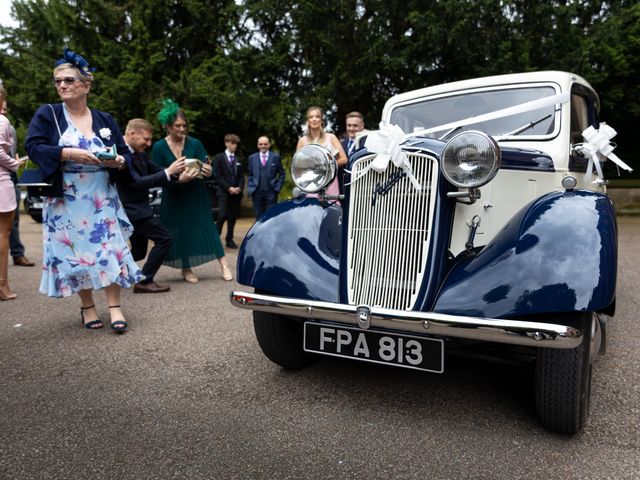 Chriss and Rebecca&apos;s Wedding in Loughborough, Leicestershire 9