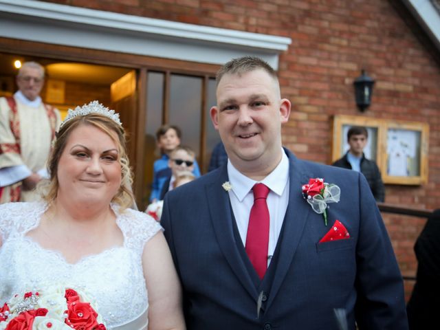 Tracey and Martin&apos;s Wedding in Worcester, Worcestershire 19