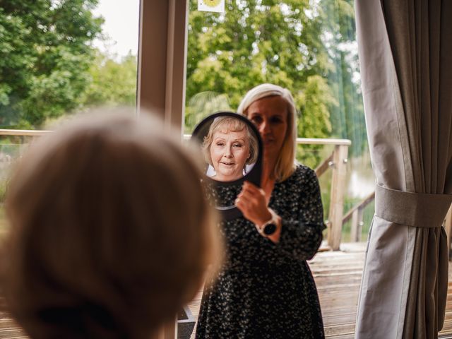 Robert and Jennifer's Wedding in Droitwich, Worcestershire 12