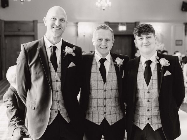 Angela and Scott&apos;s Wedding in Hope Valley, Derbyshire 15