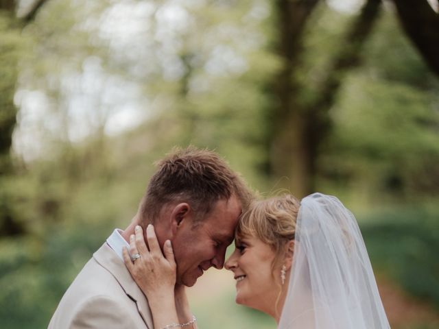 Gareth and Kat's Wedding in Caerphilly Castle, Caerphilly 3