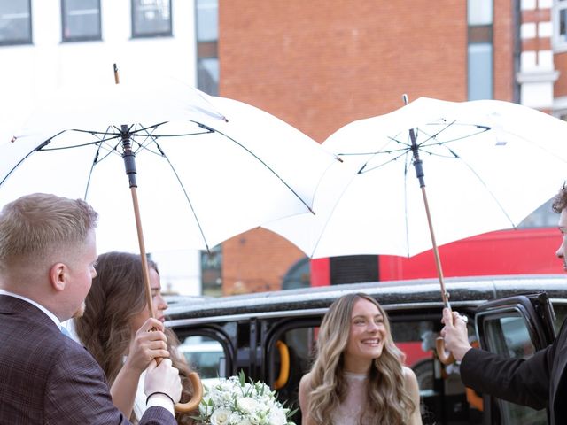 Amy and Sarah's Wedding in Hackney, East London 10