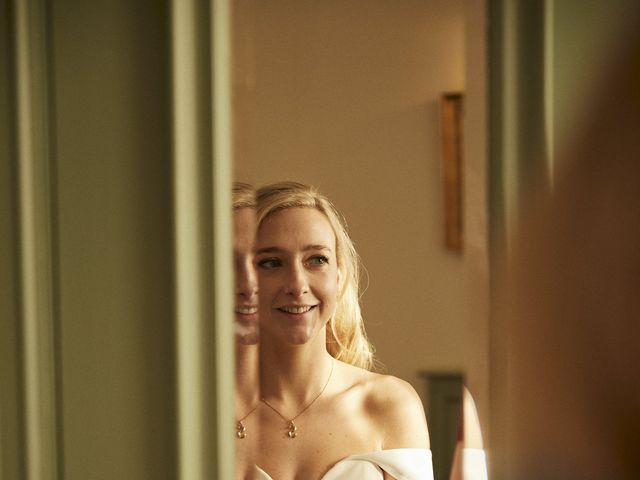 Alex and Sam&apos;s Wedding in Hampton Court, Surrey 3