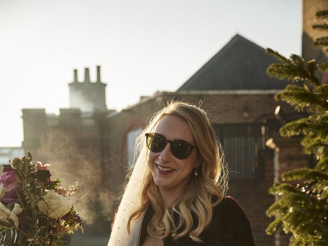 Alex and Sam&apos;s Wedding in Hampton Court, Surrey 8