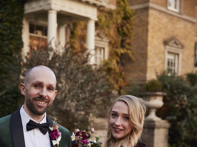 Alex and Sam&apos;s Wedding in Hampton Court, Surrey 15
