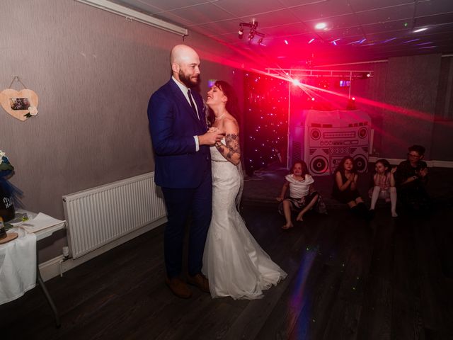 Brad and Carla&apos;s Wedding in Stoke-on-Trent, Staffordshire 8