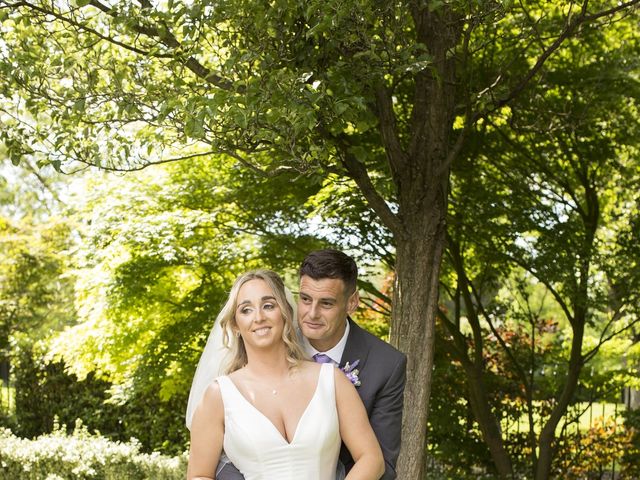 Rob and Kerrie&apos;s Wedding in Runcorn, Cheshire 15