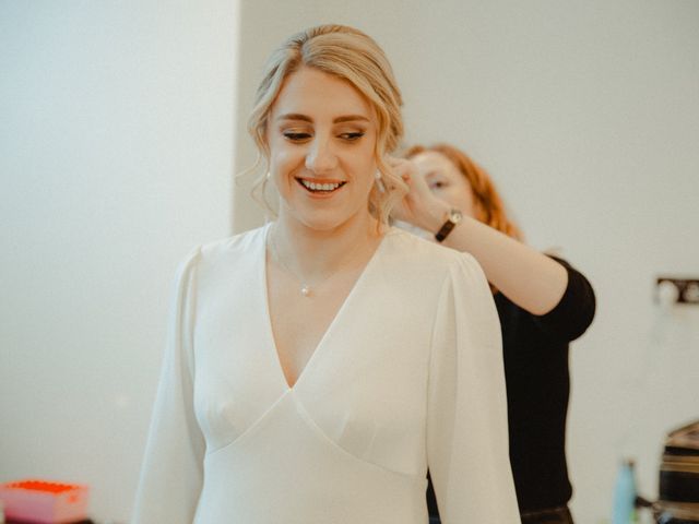 Hitesh and Harriett's Wedding in Bank, South West London 13