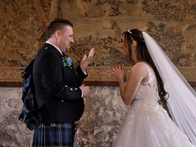 Sean and Natasha&apos;s Wedding in Edinburgh, Lothian &amp; Borders 7