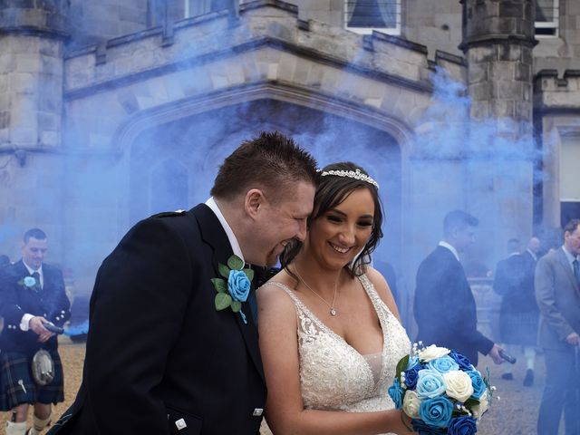 Sean and Natasha&apos;s Wedding in Edinburgh, Lothian &amp; Borders 9