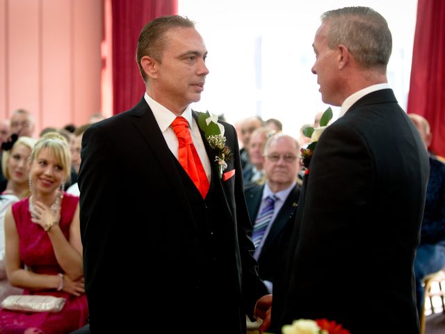 Mark and Lee&apos;s Wedding in Southend On Sea, Essex 1