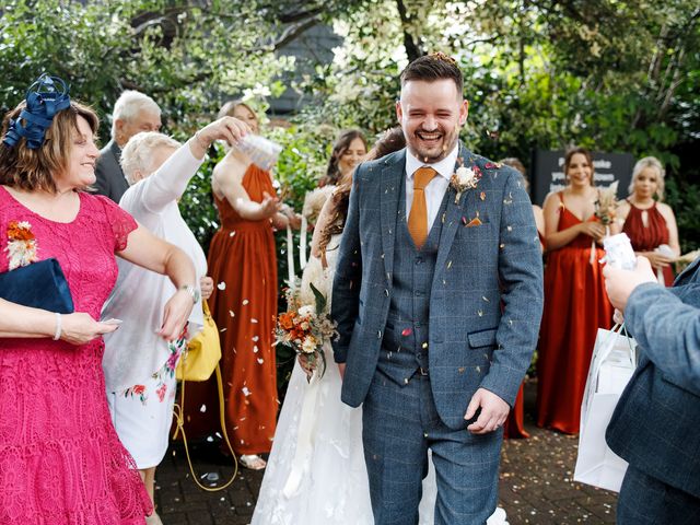 Jack and Natalie&apos;s Wedding in Goole, East Riding of Yorkshire 20