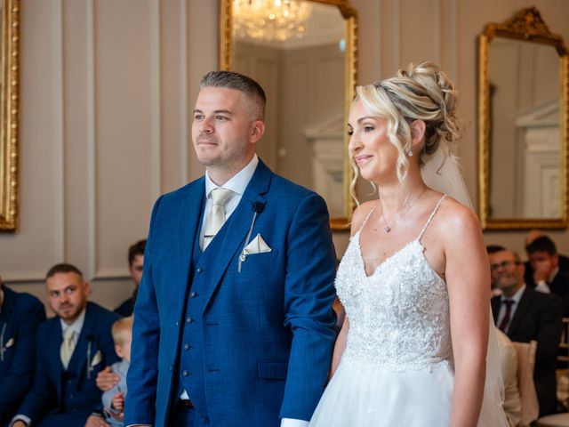 Katie and Alex's Wedding in Doncaster, South Yorkshire 8