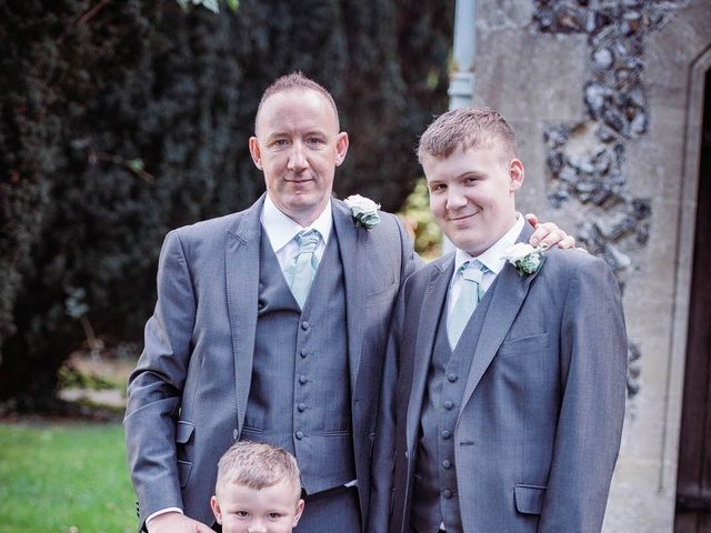Martyn and Stacey&apos;s Wedding in Hitchin, Hertfordshire 5
