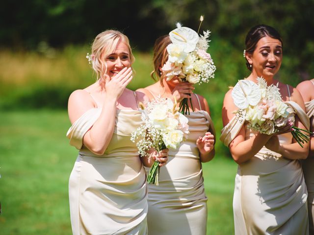 Lee and Abbi&apos;s Wedding in Silchester, Hampshire 16