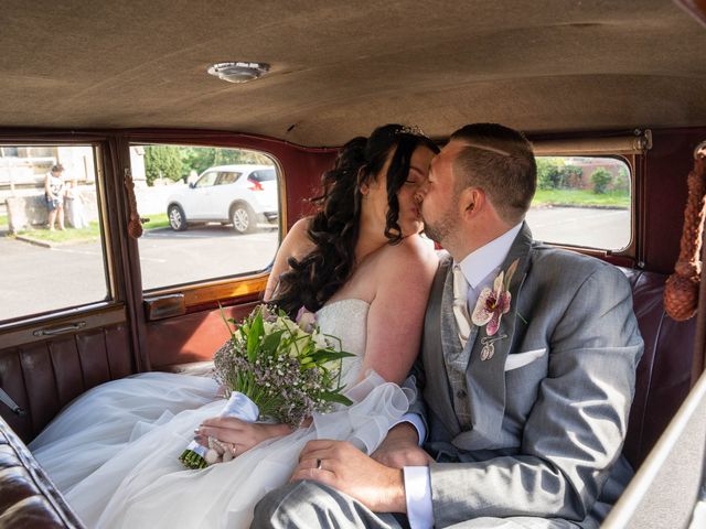 Clare and Kieran&apos;s Wedding in Spalding, Lincolnshire 2