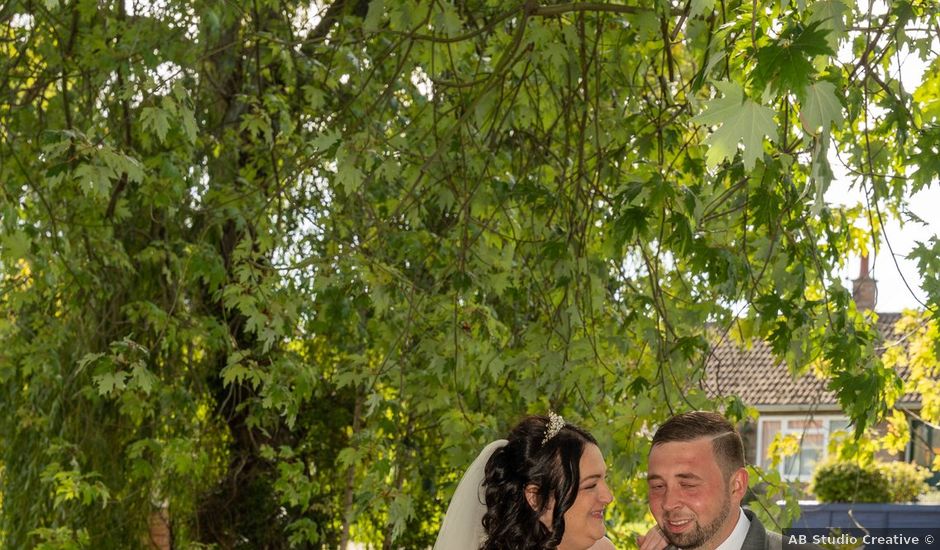 Clare and Kieran's Wedding in Spalding, Lincolnshire