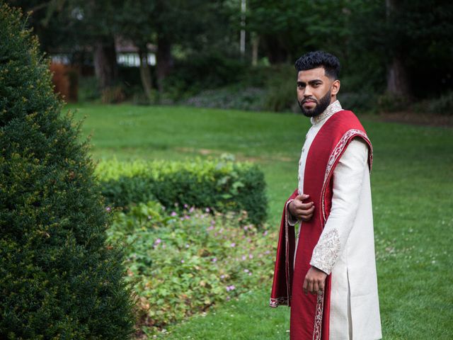 Shaqil and Shahana&apos;s Wedding in Luton, Bedfordshire 6