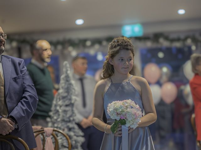 Steven and Caroline&apos;s Wedding in Padiham, Lancashire 18