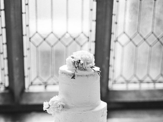 Sophie and Jamie&apos;s Wedding in Horsley, Surrey 11
