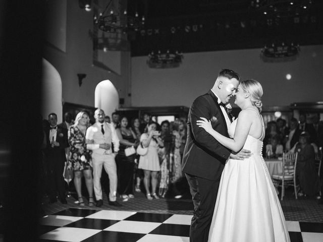 Sophie and Jamie&apos;s Wedding in Horsley, Surrey 2