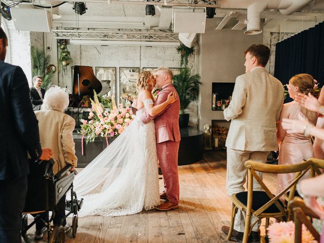 Ashley and Dawn's Wedding in Hammersmith, West London 13