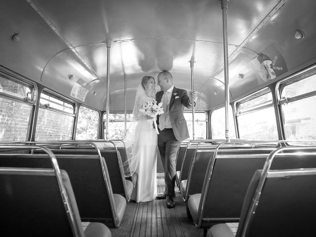 Stephanie and Joseph's Wedding in London Bridge, East Central London 19
