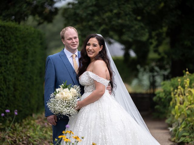 Taddy and Jordana&apos;s Wedding in Richmond-upon-Thames, Surrey 7