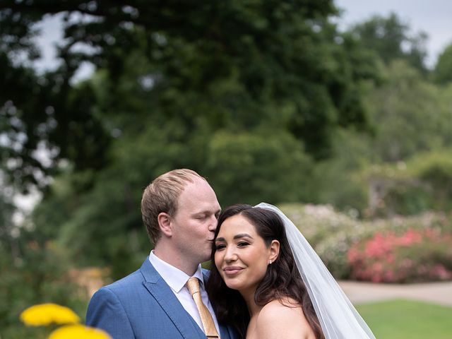 Taddy and Jordana&apos;s Wedding in Richmond-upon-Thames, Surrey 8