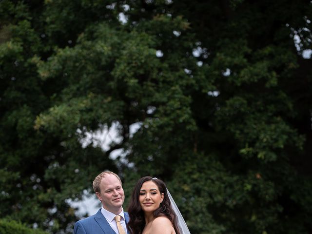 Taddy and Jordana&apos;s Wedding in Richmond-upon-Thames, Surrey 11