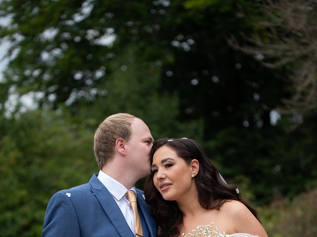 Taddy and Jordana&apos;s Wedding in Richmond-upon-Thames, Surrey 18