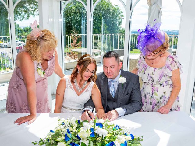 Steve and Amanda&apos;s Wedding in Cardiff Bay, Cardiff 170