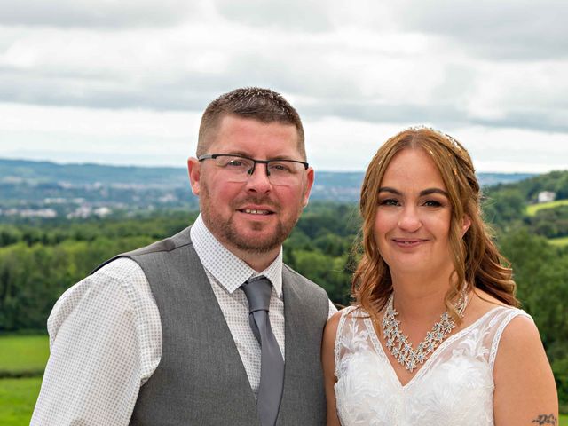 Steve and Amanda&apos;s Wedding in Cardiff Bay, Cardiff 321