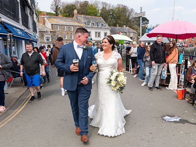 Steve and Jade&apos;s Wedding in Padstow, Cornwall 393