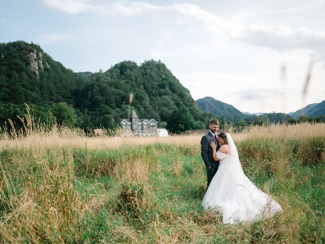 John and Molly&apos;s Wedding in Keswick, Cumbria 15