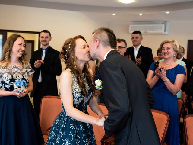 Robert and Patrycja&apos;s Wedding in Leicester, Leicestershire 22