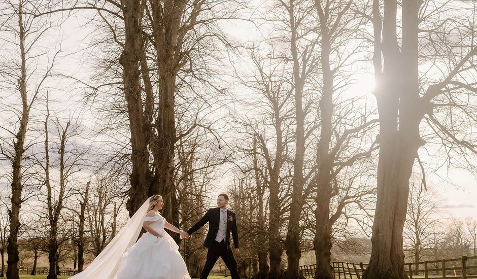 Will and Eve's Wedding in Milton Keynes, Buckinghamshire