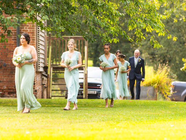 Daniel and Ruth&apos;s Wedding in Belstead, Suffolk 31