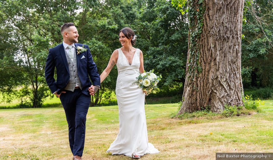 Daniel and Ruth's Wedding in Belstead, Suffolk