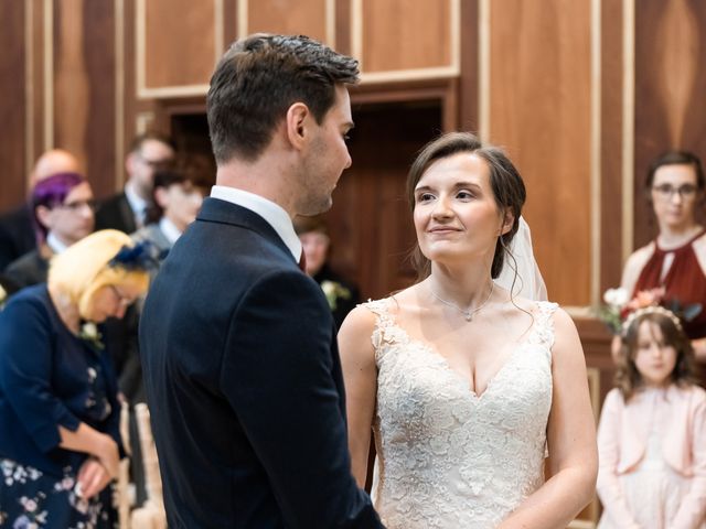 Angela and Ian's Wedding in Bourton, Oxfordshire 23