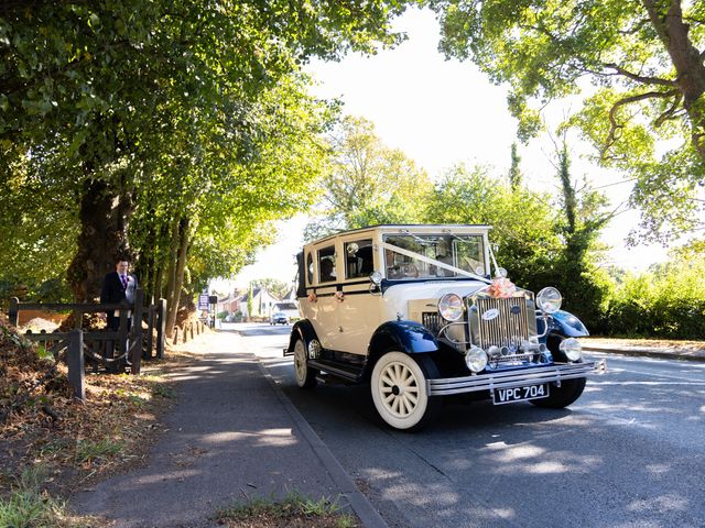 Sam and Annabelle&apos;s Wedding in Hintlesham, Suffolk 19