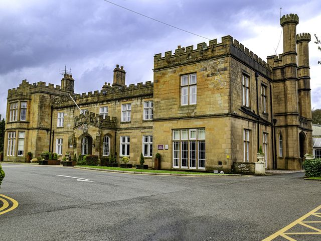 Shaun and Laura&apos;s Wedding in Clayton Le Moors, Lancashire 5