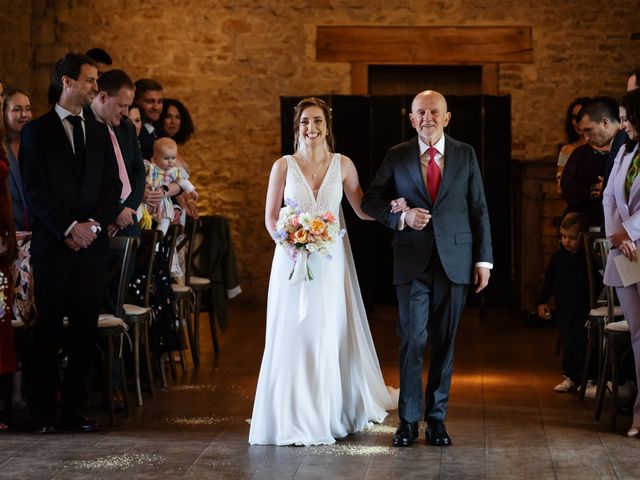 Dan and Francesca's Wedding in Aylesbury, Buckinghamshire 12