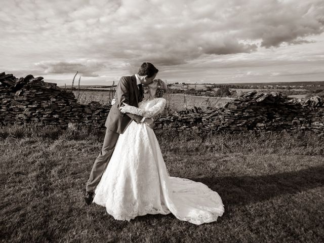 Nathan and Katie&apos;s Wedding in Chesterfield, Derbyshire 10